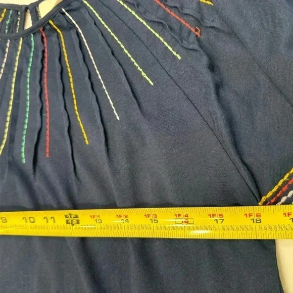 Maeve Anthropologie Chamonix Embroidered Swing Top Size XS Navy Blue - Picture 2 of 9